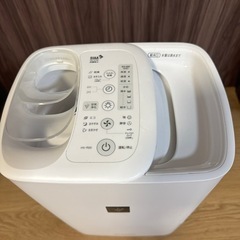 SHARP シャープ 加熱気化式加湿器 HV-R55 2023年製
の画像