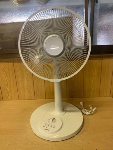 アイリスオーヤマ　リビング扇風機PF-301RA-W