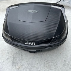 GIVI リアボックス　47L