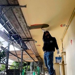 外壁補修スタッフの画像