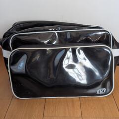 靴/バッグ エナメルバッグ