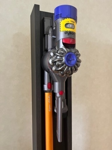 Dyson V8 fluffy コードレスクリーナー 掃除機 