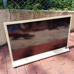 液晶テレビ