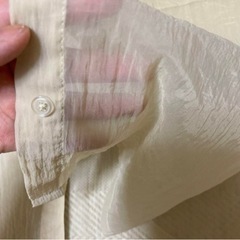 GU シアーシャツ Mサイズの画像