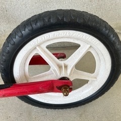(取引中
)ストライダー(レッド )の画像
