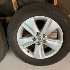 車のパーツ タイヤ、ホイールの画像