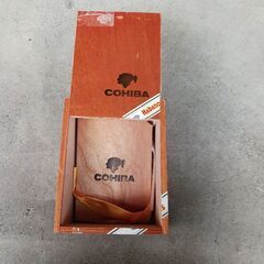 葉巻の木箱　キューバ中身はなしの画像