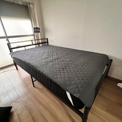 セミダブルベッド