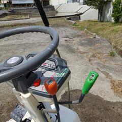 岡山発イセキ田植機ロータリー式4条の画像