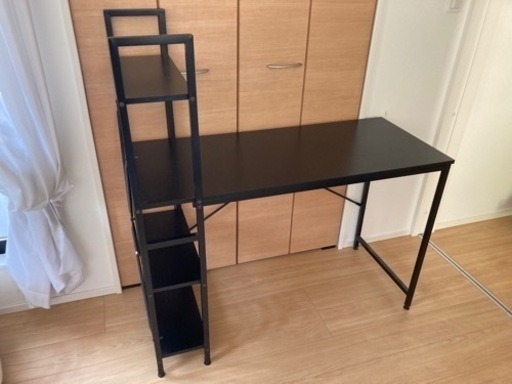 家具 オフィス用家具 机　商談中