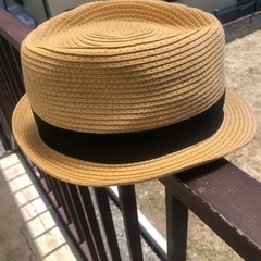 真岡のオシャレな洋服屋で、買った麦わら帽子の画像