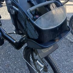 e219🔴🔵🟢土日も🔴お子様と🌈土足のまま🟢いろいろなタイプの電動自転車のご試乗可能です  🌕️🟢電動自転車・リサイクル専門店　🔵🔴　ご試乗をしてから、ご購入できます。  🔴🌀🔴２０インチ、チャイルドシート、２人乗り、３人乗り、１人乗り電動自転車  🔴🔵バカ良心的な電動自転車屋🔴１００日間・安心の無料点検・🌕️無料交換保証サービス付き  🟢後ろチャイルドシートを大きめのかごに変更のオプション無料です。  🔴バッテリーは新品の９０％以上の性能です。  🟣１回の充電で３の画像