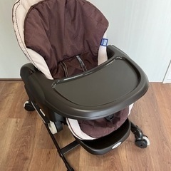 【値下げしました】コンビ　ネムリラオート　電動　ハイローチェア　...