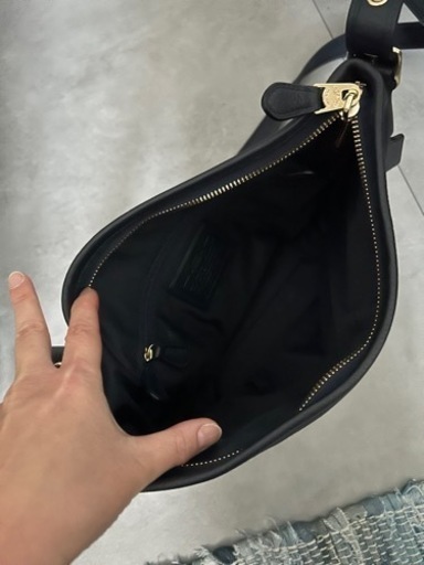 1度使用！正規購入 COACH ショルダーバッグ ネイビー ぺプルドレザー