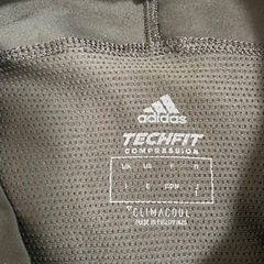 adidasの画像