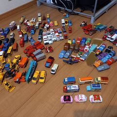 ミニカー　トミカ他　大量セット　１４０個以上