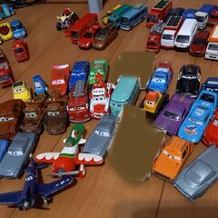 ミニカー　トミカ他　大量セット　１４０個以上の画像