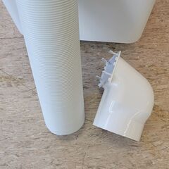 アイリスオーヤマ　コンパクトクーラー　R3780の画像