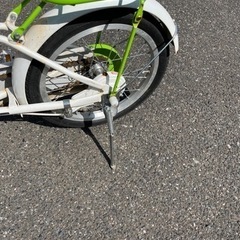 自転車 折りたたみ自転車の画像