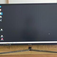 31型・27型モニター　PC2台　その他一式　取りに来てくれる方の画像