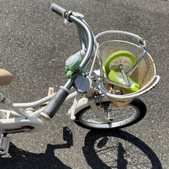 自転車 折りたたみ自転車の画像