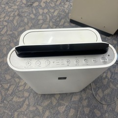 空気清浄機。フィルターなど今年交換済み。の画像