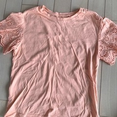 140cm UNIQLOキッズTシャツ