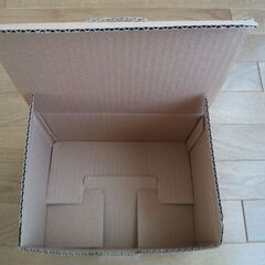 ダンボール箱　組み立て式　16個の画像