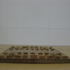 将棋駒 新槙黒彫 余り歩1枚 ＆ 木製 折畳み 将棋盤 幅30cm×奥行33.5cm×高さ2cm セット の画像