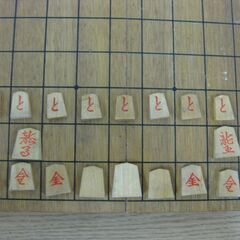 将棋駒 新槙黒彫 余り歩1枚 ＆ 木製 折畳み 将棋盤 幅30cm×奥行33.5cm×高さ2cm セット の画像