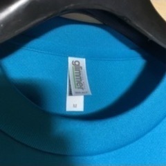 長袖シャツ水色Mサイズの画像