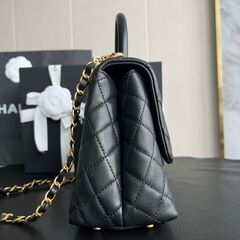 CHANEL ココハンドル マトラッセ　ソーブラック　キャビアスキンの画像