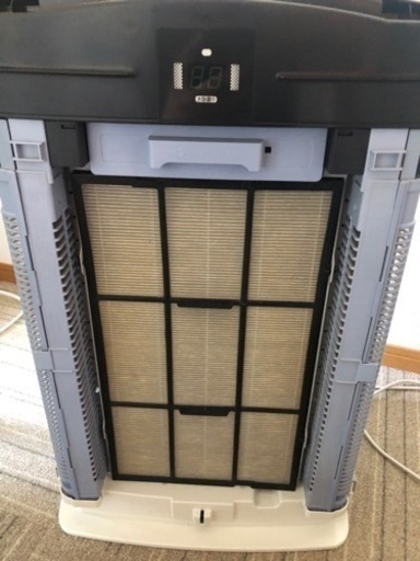 ダイキン加湿空気清浄機 ACK70P-W ホワイト