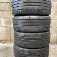 215/45R17　ラジアルタイヤ