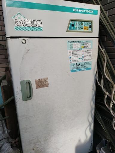 (値下げしました)　玄米低温貯蔵庫