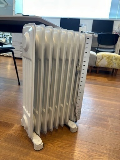 【値下げしました！】家電 季節、空調家電 オイルヒーター