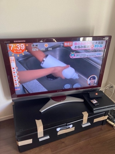 アクオス　AQUOS 40型液晶テレビ