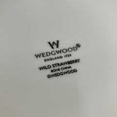 ロ2405-846 ウェッジウッド ワイルドストロベリー オクタゴナルディッシュ 大皿プレート直径約24.5cm 中古美品の画像