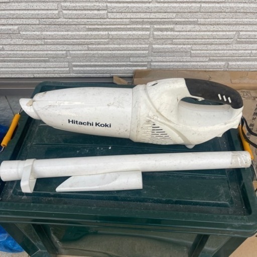HITACHI 14.4vコードレス掃除機　ジャンク