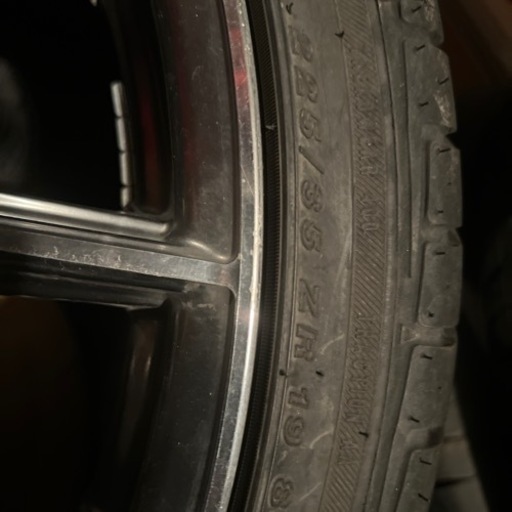 225/35R19