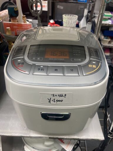 ☆中古￥4,000！【目玉商品！】IRIS OHYAMA　3合マイコン炊飯ジャー　家電　2021年製　ERC-MC30-W型　【BE149】