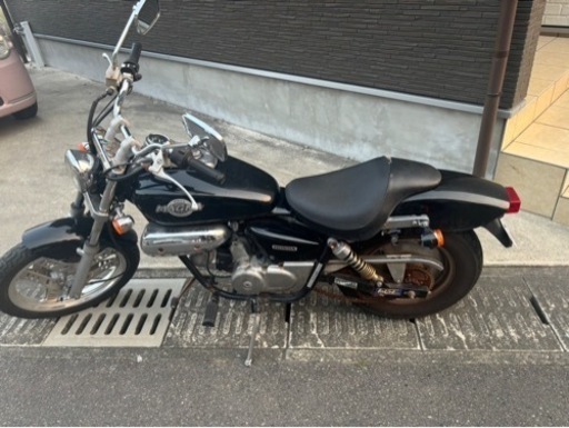 HONDA マグナ50