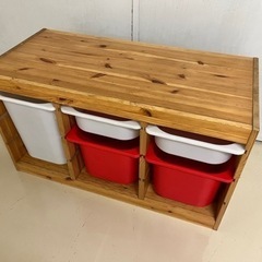IKEAのおもちゃボックス