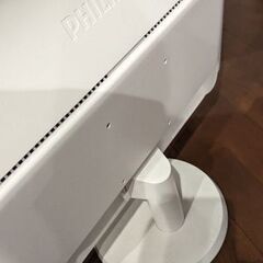 23 インチ パソコンディスプレイの画像