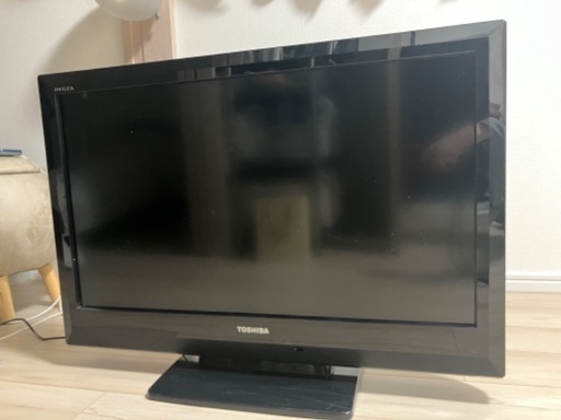 東芝　REGZA 液晶テレビ　32V型