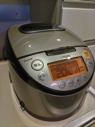 タイガー　炊飯器　jkta-100