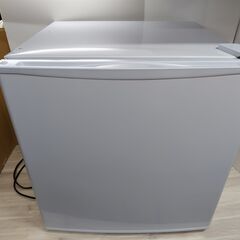 世田谷区近辺配送可能　正常作動品　小型冷凍庫（冷凍専用）　40L　１ドア　サイコー　高さ50㎝　「ちょい足し冷凍庫」FREZREG4　コンパクト　一人用　チェストフリーザー　冷凍食品保存ストック　キッチン家電　ホワイト