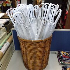 ☆ビニール傘１本５０円　在庫１００本あります（５月２５日現在）