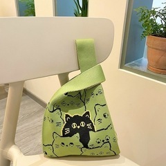 インスタグラムで話題！新作ニットバッグの画像