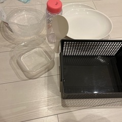 皿、米研ぎボール、カゴ、水筒、タッパ等